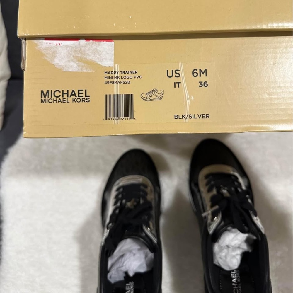 Michael Kors Maddy Trainer W6 - Picture 5 of 5